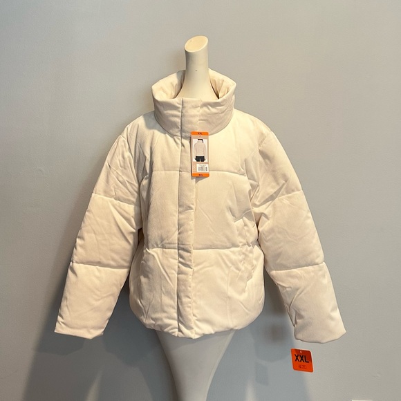 Levi's Ladies' Corded Puffer Jacket - Picture 11 of 12